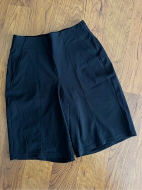 Athleta Black Tailored Bermuda Shorts size 0